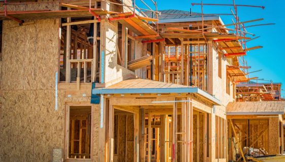 Les avantages écologiques de la construction à ossature bois