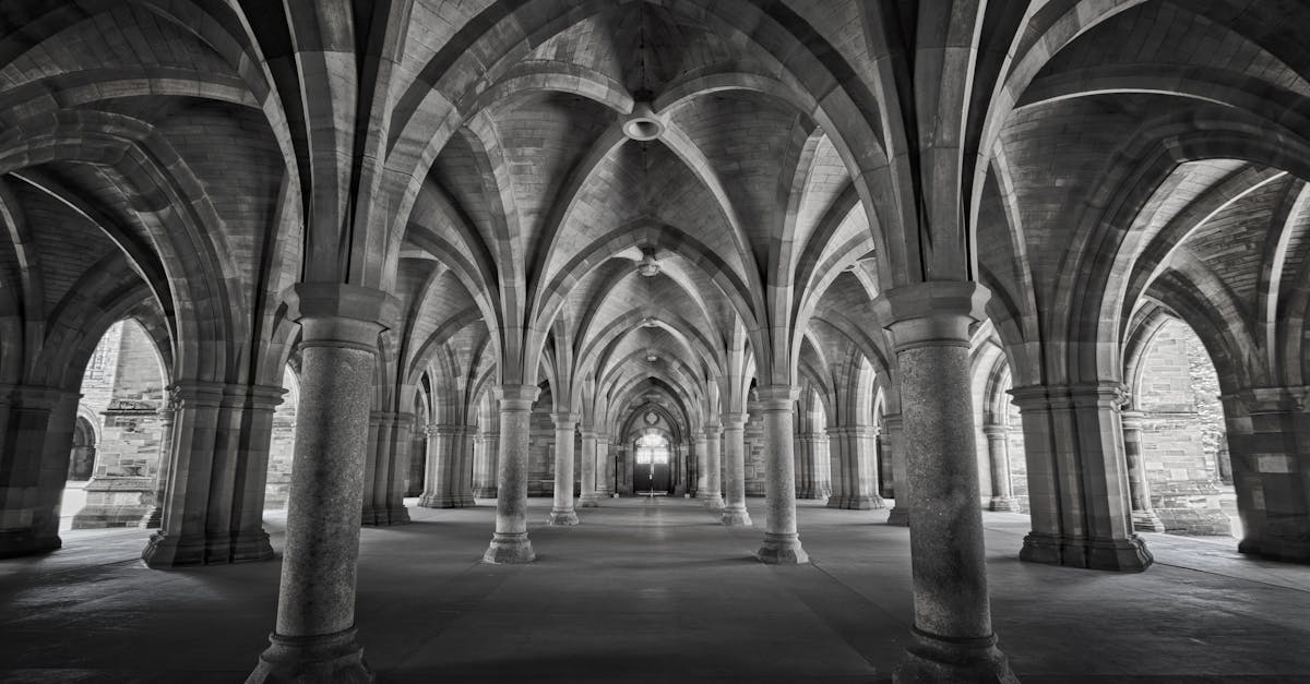 découvrez les étapes clés et les coûts associés à l'obtention d'un permis de construire pour mieux planifier votre projet de construction.