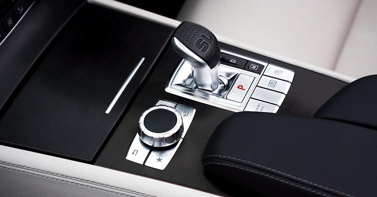 découvrez les principes et applications du contrôle automatique pour optimiser les systèmes industriels et technologiques grâce à des méthodes avancées de régulation et d'automatisation.