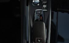 système de freinage automatique innovant pour une sécurité accrue et une conduite plus fiable.