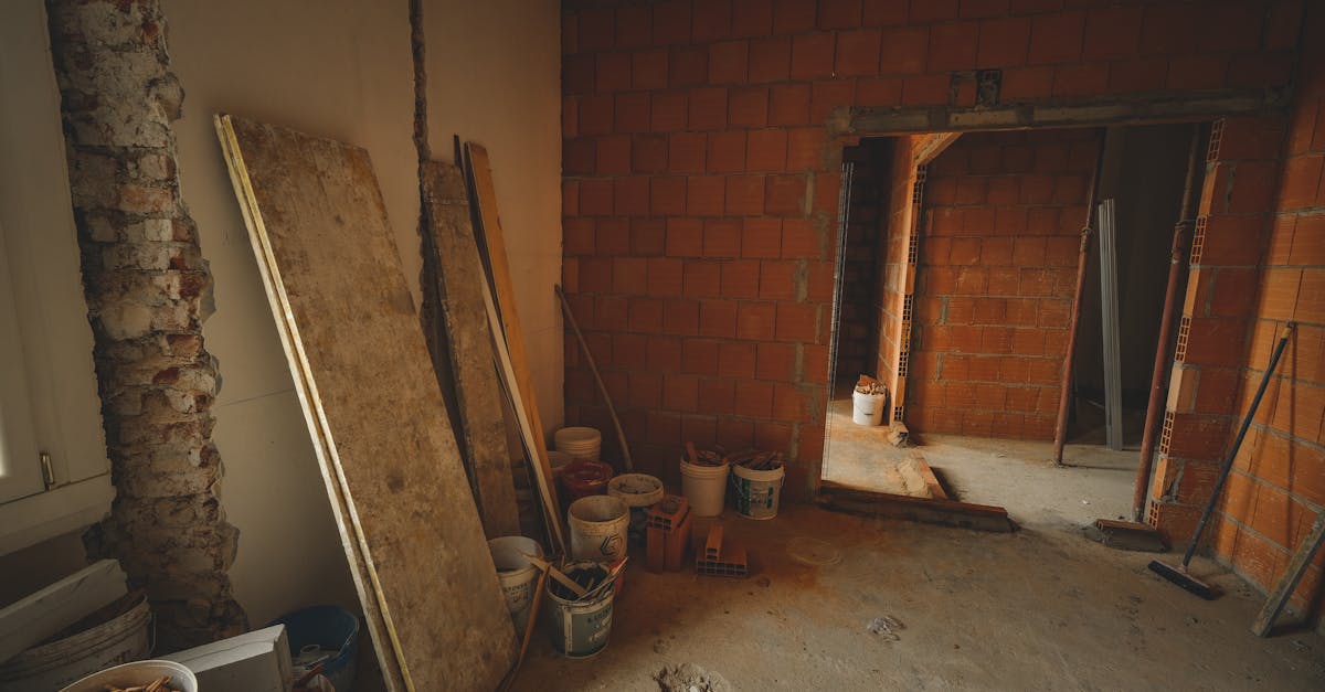 service professionnel d'élimination des débris de construction, offrant un nettoyage rapide et efficace pour vos chantiers et rénovations.