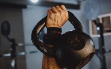 découvrez nos solutions de haute résistance aux chocs, conçues pour protéger vos équipements et assurer leur durabilité même dans les conditions les plus extrêmes.