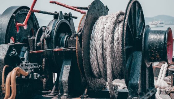 découvrez notre gamme de treuils robustes et fiables pour toutes vos applications industrielles et de levage. performance, sécurité et efficacité garanties.