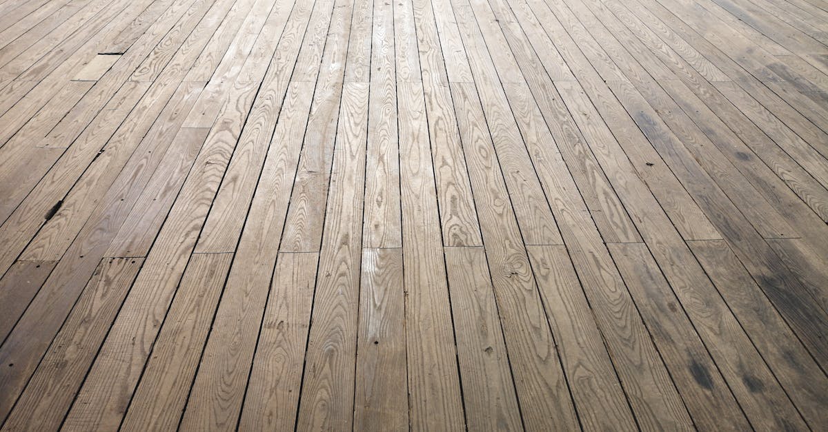 comparaison des différents types de revêtements de sol en bois : découvrez les avantages, inconvénients et conseils pour choisir le parquet idéal pour votre intérieur.