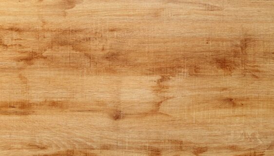 découvrez notre collection d'imitations bois de qualité pour une décoration chaleureuse et naturelle, sans le coût ni l'entretien du vrai bois.